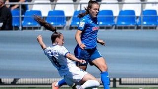 Mara Alber ist erst 19 Jahre alt aber schon so weit, dass ein großer Fußball-Club aus England sie auf die Insel lockt.